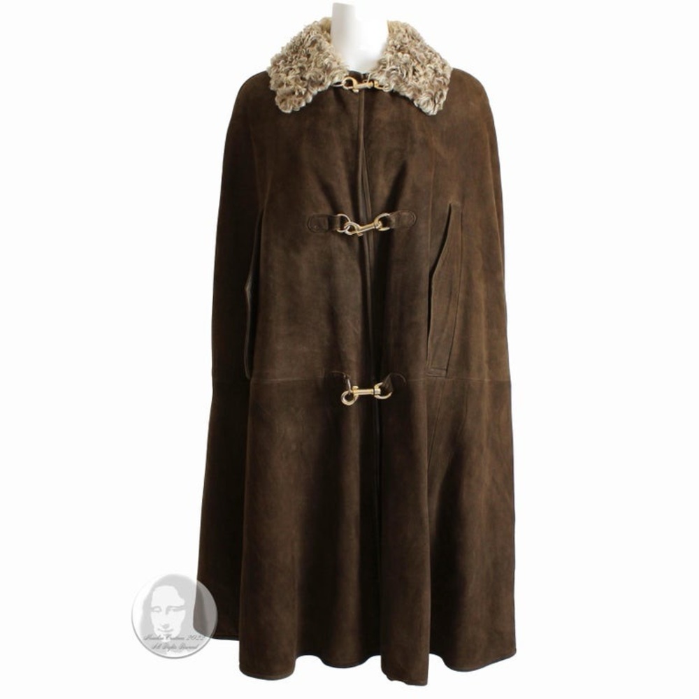 NOT FOR SALE: ISO

Bonnie Cashin fur and suede Cape with